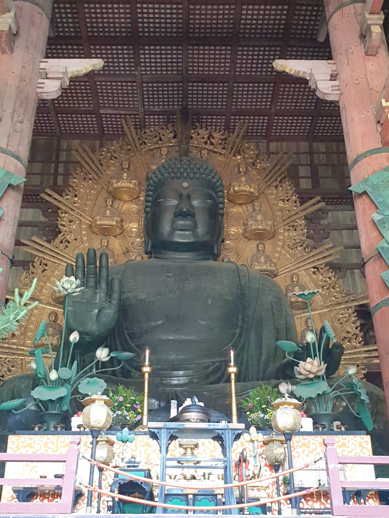 Die größte buddhistische Bronzestatue steht in Nara. (Foto: vku)
